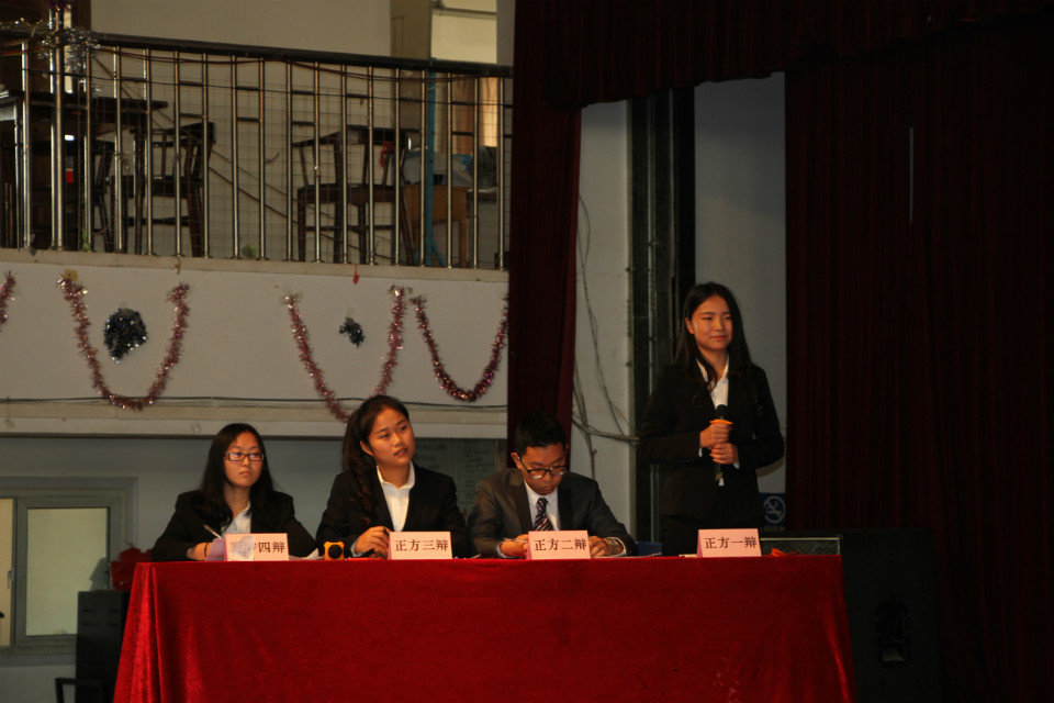            思哲明理 驳辩求知               ——zoty中欧首届“思辩杯”辩论赛决赛圆满落幕