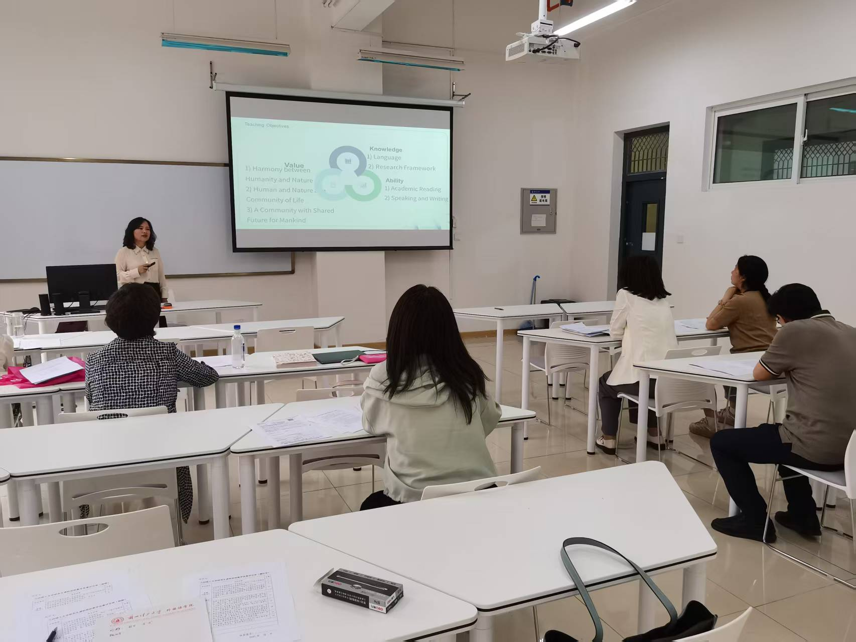 zoty中欧成功举办第二届研究生课程思政教学竞赛