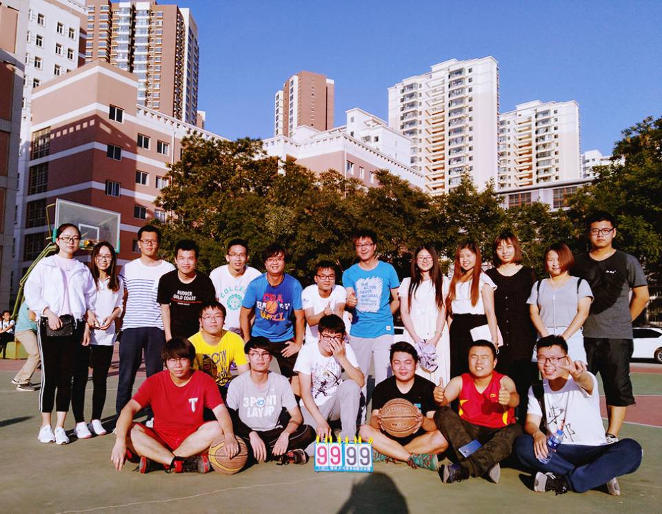            zoty中欧“致青春”毕业季系列活动--师生友谊篮球赛圆满结束 