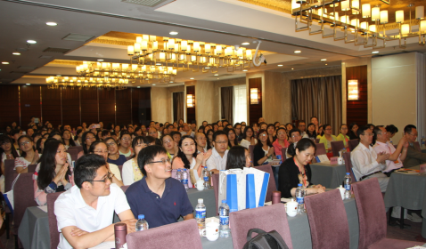            zoty中欧成功承办“语言学新动态研讨会 暨2016年《外国语》高端论坛” 